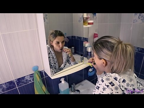 ❤️ Hack ma 'żgħażagħ fil-piġami truf orali cum fil-ħmar - letty iswed ❤ Video tal-ħakk f'mt.pornokey.ru ️❤
